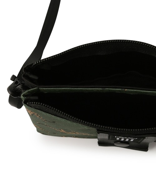 KiU（キウ）の「【一部店舗限定】【KiU/キウ】ETIQUETTE POUCH（ボディバッグ/ウエストポーチ・レディース・グリーン系その他/ホワイト系その他4/ブラック・FREE）」の15枚目の写真