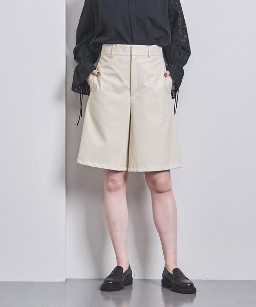 UNITED ARROWS（ユナイテッドアローズ）の「フェイクレザー ショートパンツ（その他パンツ・レディース・オフホワイト/ブラック・36/38）」の6枚目の写真