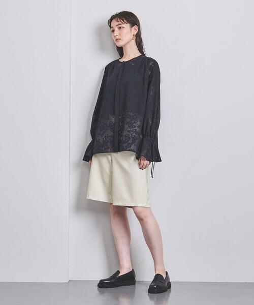 UNITED ARROWS（ユナイテッドアローズ）の「フェイクレザー ショートパンツ（その他パンツ・レディース・オフホワイト/ブラック・36/38）」の7枚目の写真
