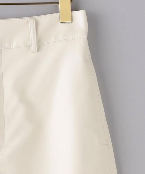 UNITED ARROWS（ユナイテッドアローズ）の「フェイクレザー ショートパンツ（その他パンツ・レディース・オフホワイト/ブラック・36/38）」の18枚目の写真