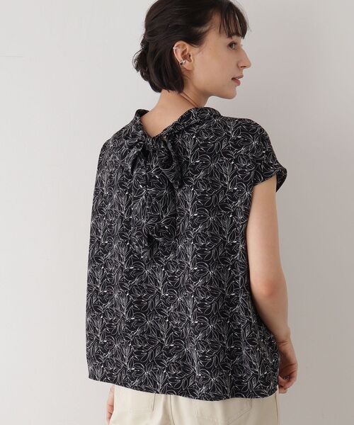 DRESKIP（ドレスキップ）の「◆前後2WAYリボンブラウス（シャツ/ブラウス・レディース・ライトブルー/アイボリー/ホワイト系3/ブラック系・02/03）」の7枚目の写真