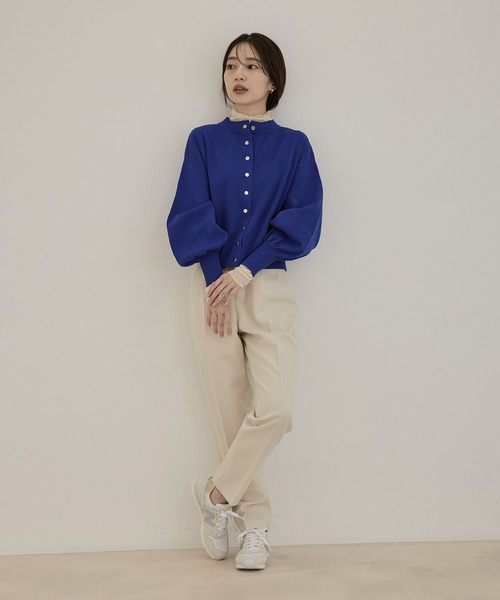 VIS(ビス)の「多釦ニットカラーカーディガン(カーディガン/ボレロ・レディース・ブラック/オフホワイト/ピンク/イエロー/オレンジ/ダークパープル/ベージュ系その他/ブルー系その他/ブルー系その他4・FREE)」の14枚目の写真