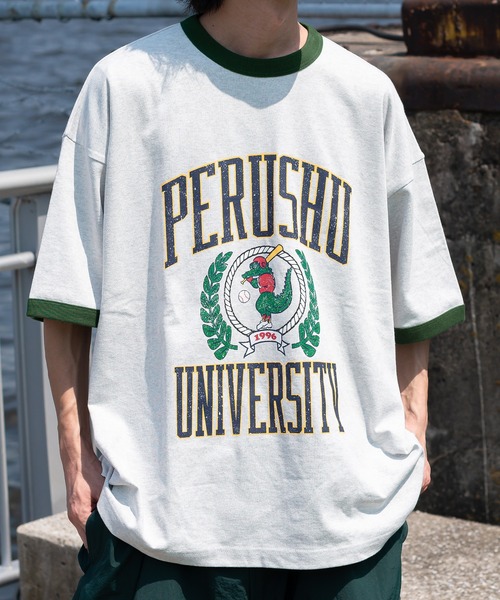 Perushu(ペルーシュ)の「カレッジロゴリンガーTシャツ(Tシャツ/カットソー・メンズ・カーキ/ライトグレー/オフホワイト・LARGE/MEDIUM)」の6枚目の写真