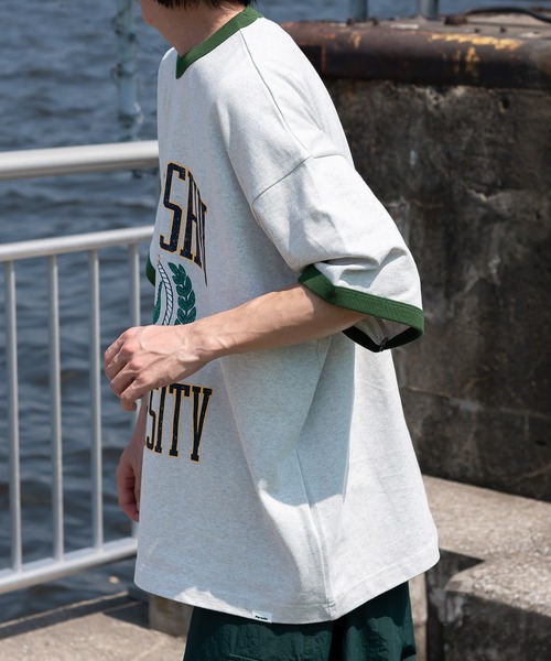 Perushu(ペルーシュ)の「カレッジロゴリンガーTシャツ(Tシャツ/カットソー・メンズ・カーキ/ライトグレー/オフホワイト・LARGE/MEDIUM)」の20枚目の写真