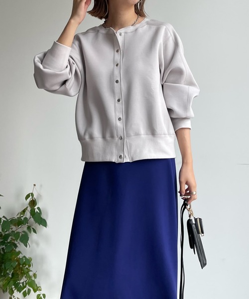 DouDou（ドゥドゥ）の「2WAYドットボタンショートカーディガン（カーディガン/ボレロ・レディース・ブラック/パープル/グレイッシュベージュ/オフホワイト・FREE）」の22枚目の写真