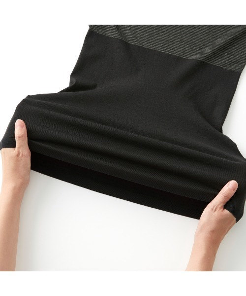 GUNZE（グンゼ）の「HOTMAGIC/ホットマジック 冷えのポイントを集中的に暖める あったか長袖インナー（インナーウェア/肌着・レディース・ベージュ系その他/ピンク/ブラック/ローズ/ネイビー/チャコールグレー/ブルーグレー・X-LARGE/LARGE/MEDIUM）」の22枚目の写真