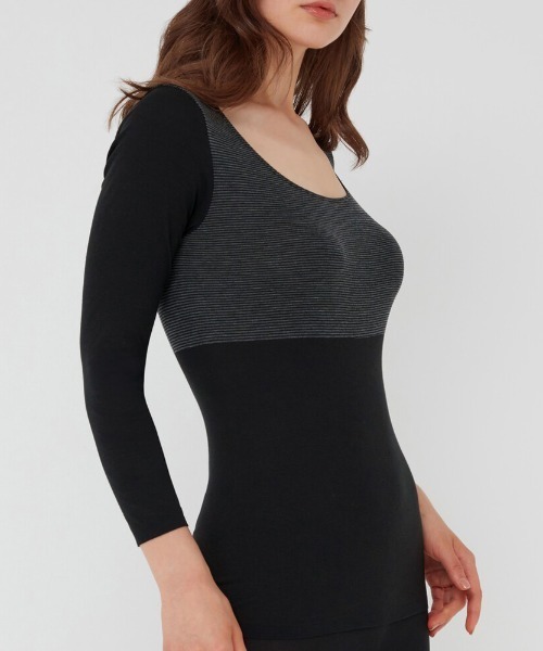 GUNZE（グンゼ）の「HOTMAGIC/ホットマジック 冷えのポイントを集中的に暖める あったか長袖インナー（インナーウェア/肌着・レディース・ベージュ系その他/ピンク/ブラック/ローズ/ネイビー/チャコールグレー/ブルーグレー・X-LARGE/LARGE/MEDIUM）」の15枚目の写真