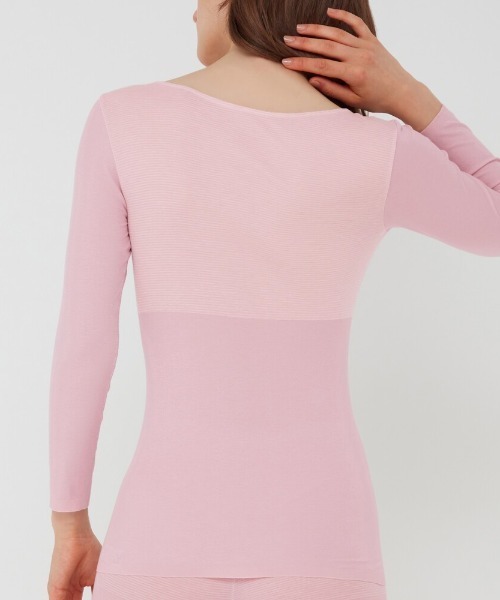 GUNZE（グンゼ）の「HOTMAGIC/ホットマジック 冷えのポイントを集中的に暖める あったか長袖インナー（インナーウェア/肌着・レディース・ベージュ系その他/ピンク/ブラック/ローズ/ネイビー/チャコールグレー/ブルーグレー・X-LARGE/LARGE/MEDIUM）」の18枚目の写真