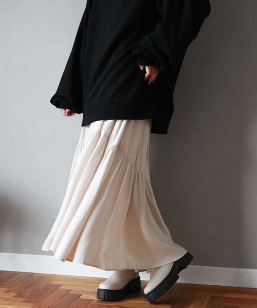 archives（アルシーヴ）の「カーブティアードスカート（スカート・レディース・ブラック/ブルー/アイボリー・MEDIUM）」の11枚目の写真