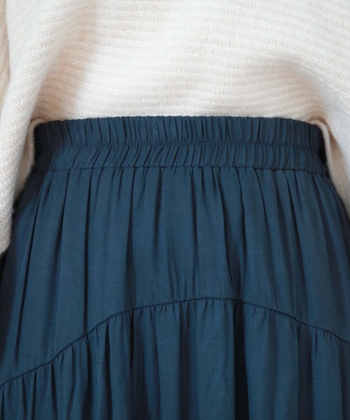 archives（アルシーヴ）の「カーブティアードスカート（スカート・レディース・ブラック/ブルー/アイボリー・MEDIUM）」の16枚目の写真