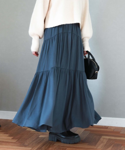 archives（アルシーヴ）の「カーブティアードスカート（スカート・レディース・ブラック/ブルー/アイボリー・MEDIUM）」の20枚目の写真