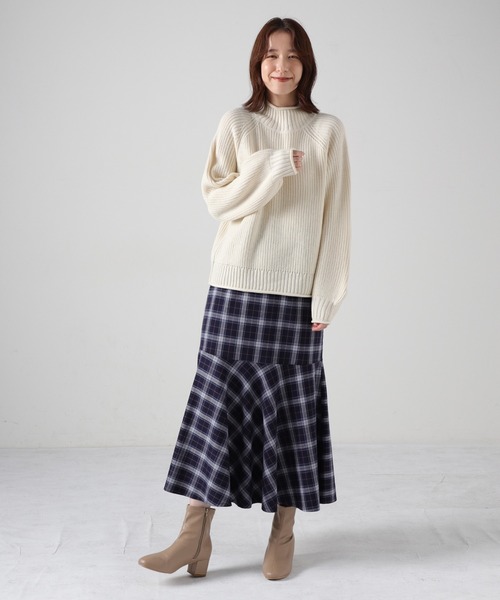 Honeys（ハニーズ）の「ハイネックトップス（ニット/セーター・レディース・アイボリー/イエロー/グリーン/ブラック/ピンク/ホワイト×ネイビー・S/L/M）」の7枚目の写真