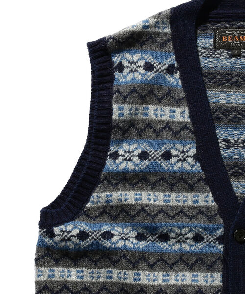 BEAMS PLUS（ビームスプラス）の「BEAMS PLUS / インディゴ フェアアイル ニット ボタン ベスト（ベスト・メンズ・ブラウン/グリーン/その他/グレー・SMALL/MEDIUM/LARGE/X-LARGE）」の7枚目の写真