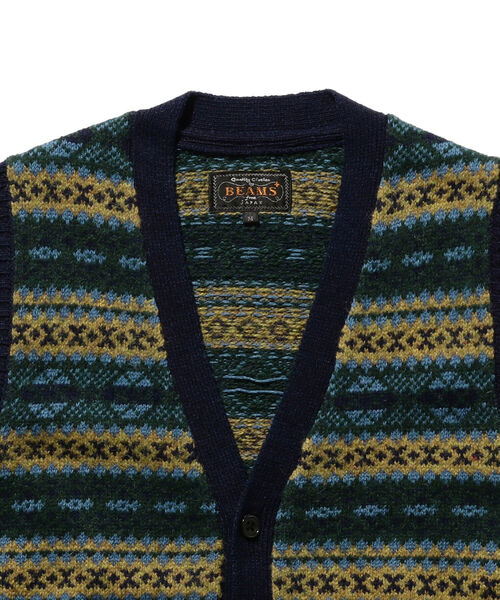 BEAMS PLUS（ビームスプラス）の「BEAMS PLUS / インディゴ フェアアイル ニット ボタン ベスト（ベスト・メンズ・ブラウン/グリーン/その他/グレー・SMALL/MEDIUM/LARGE/X-LARGE）」の19枚目の写真