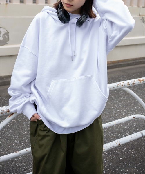 WEGO（ウィゴー）の「WEGO/【セットアップ対象商品】ヘビーウエイト BIGプルパーカー（パーカー・メンズ・ネイビー/グリーン系その他/カーキ/ライトベージュ/ブルー系その他/ホワイト/グレー系その他/ブラック/ライトピンク・LARGE/MEDIUM）」の11枚目の写真