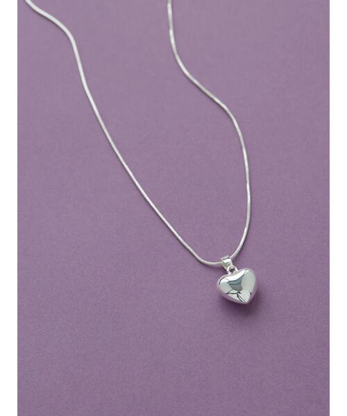 AMERICAN HOLIC（アメリカンホリック）の「ぷっくりハートトップネックレス（ネックレス・レディース・ゴールド/シルバー・FREE）」の3枚目の写真