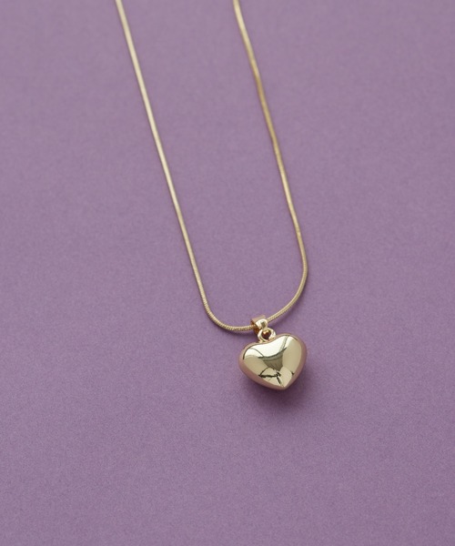 AMERICAN HOLIC（アメリカンホリック）の「ぷっくりハートトップネックレス（ネックレス・レディース・ゴールド/シルバー・FREE）」の2枚目の写真