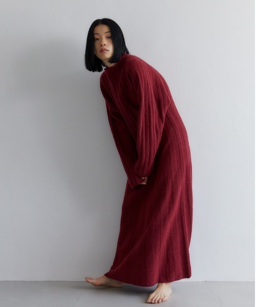 CASA FLINE（カーサフライン）の「リブフレアニットドレス（ワンピース・レディース・ライトグレー/レッド/ベージュ・FREE）」の5枚目の写真