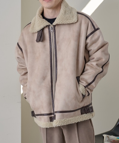 COLONY 2139(コロニートゥーワンスリーナイン)の「ムートンライクB-3(ムートンコート・メンズ・アイボリー/ブラック・MEDIUM/LARGE/X-LARGE)」の2枚目の写真