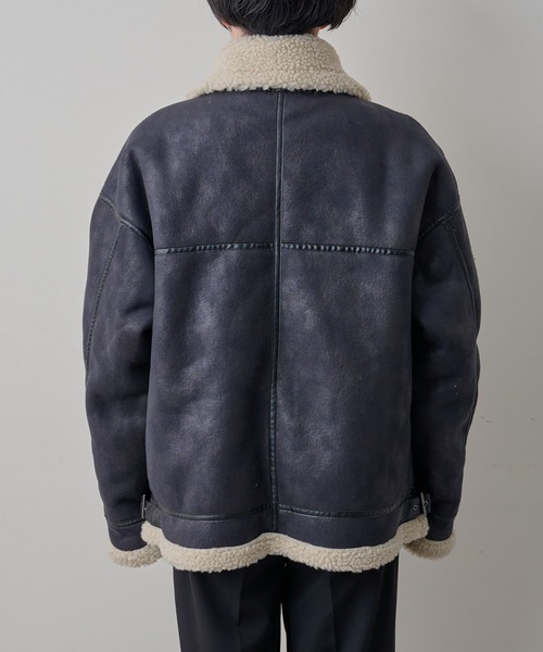 COLONY 2139(コロニートゥーワンスリーナイン)の「ムートンライクB-3(ムートンコート・メンズ・アイボリー/ブラック・MEDIUM/LARGE/X-LARGE)」の7枚目の写真