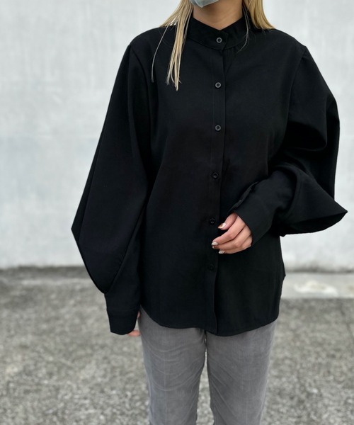 IO(イオ)(イオ)の「IO select / バルーン袖ルーズレギュラーカラーシャツ(シャツ/ブラウス・レディース・ホワイト/ブラック/ベージュ・LARGE/MEDIUM/X-LARGE)」の10枚目の写真