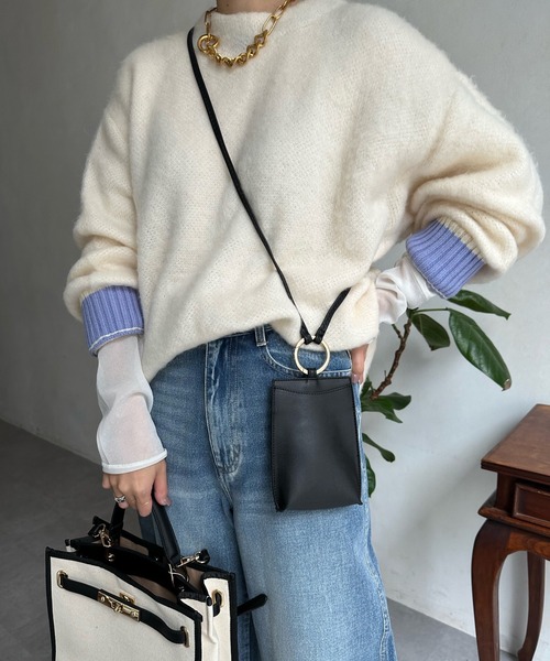 DouDou(ドゥドゥ)の「スマホショルダー付ヒネリワンハンドルトート(トートバッグ・レディース・アイボリー/カーキ・FREE)」の6枚目の写真