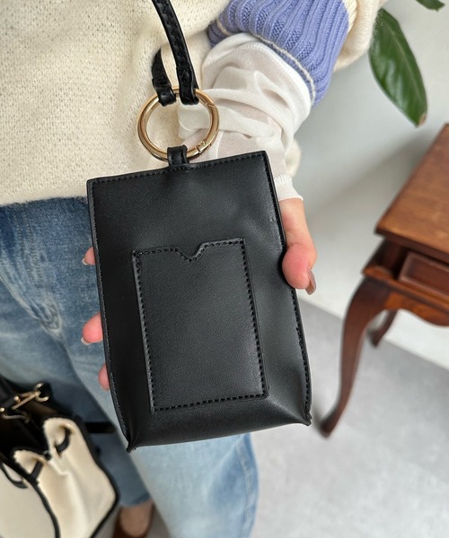 DouDou(ドゥドゥ)の「スマホショルダー付ヒネリワンハンドルトート(トートバッグ・レディース・アイボリー/カーキ・FREE)」の7枚目の写真