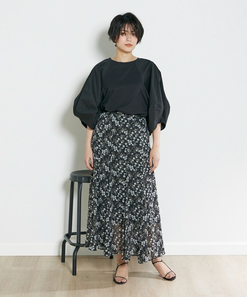 INED CLARO(イネドクラロ)の「ボリュームスリーブプルオーバー(シャツ/ブラウス・レディース・ブラック/オフホワイト・フリー)」の13枚目の写真