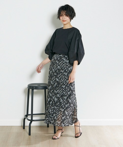 INED CLARO(イネドクラロ)の「ボリュームスリーブプルオーバー(シャツ/ブラウス・レディース・ブラック/オフホワイト・フリー)」の14枚目の写真