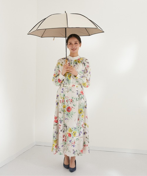 nifty colors(ニフティーカラーズ)の「【KATHARINE ROSS】nifty colors 完全遮光 晴雨兼用 2DバイカラーパイピングPU長日傘 WEB限定(長傘・レディース・ブラック/ベージュ・MEDIUM)」の12枚目の写真