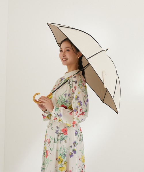 nifty colors(ニフティーカラーズ)の「【KATHARINE ROSS】nifty colors 完全遮光 晴雨兼用 2DバイカラーパイピングPU長日傘 WEB限定(長傘・レディース・ブラック/ベージュ・MEDIUM)」の9枚目の写真