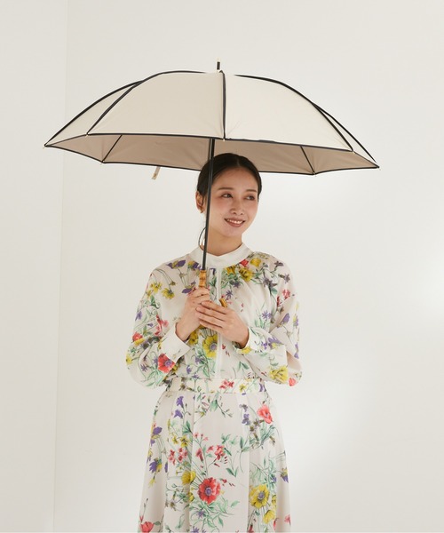 nifty colors(ニフティーカラーズ)の「【KATHARINE ROSS】nifty colors 完全遮光 晴雨兼用 2DバイカラーパイピングPU長日傘 WEB限定(長傘・レディース・ブラック/ベージュ・MEDIUM)」の10枚目の写真