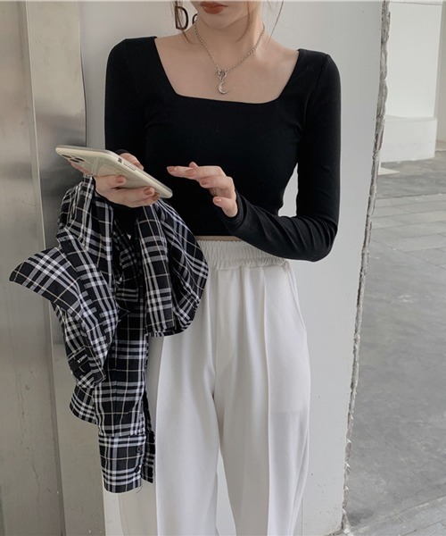 HALEY PESCA(ヘーリーペスカ)の「HALEY PESCA/ショート丈 スクエアネック スリムカットソー(Tシャツ/カットソー・レディース・ホワイト/ブラック/グレー・MEDIUM/LARGE)」の6枚目の写真