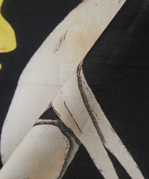 SWASH(スワッシュ)の「【SWASH(スウォッシュ)×ear】バンダナ/スカーフ(ストール/ショール・レディース・ホワイト/ブラック・FREE)」の4枚目の写真