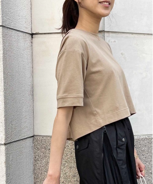 PICCIN(ピッチン)の「クロップドTシャツ(Tシャツ/カットソー・レディース・イエロー/モカ/オフホワイト・M)」の3枚目の写真