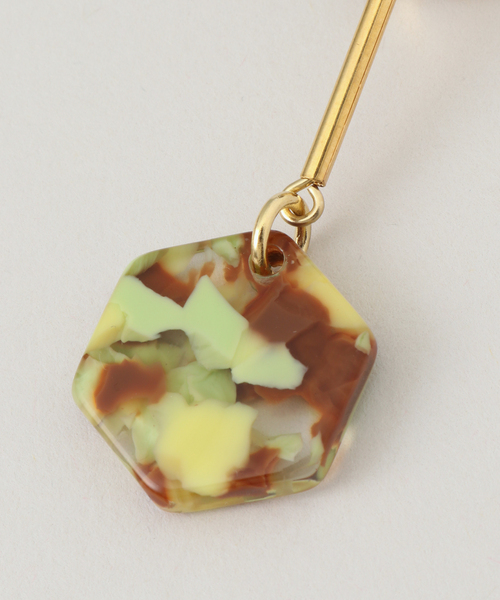 La TOTALITE（ラトータリテ）の「【FRANCINE BRAMLI /フランシンヌ ブラムリ】クリップイヤリンング Vert（イヤリング・レディース・グリーン・FREE）」の5枚目の写真