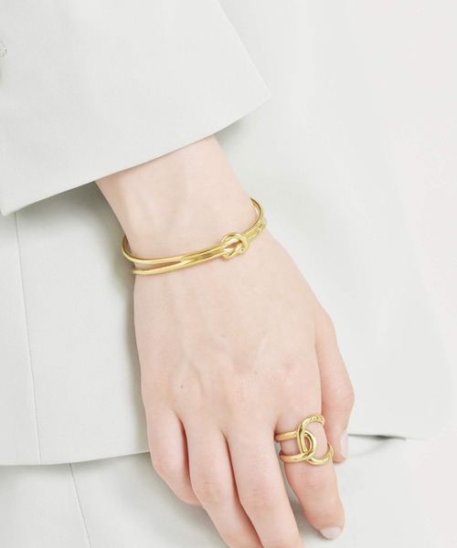 LHME（エルエイチエムイー）の「LHME ノットバングル/サージカルステンレス316L（金属アレルギー対応）（バングル/リストバンド・レディース・ゴールド/シルバー・ONE SIZE）」の13枚目の写真