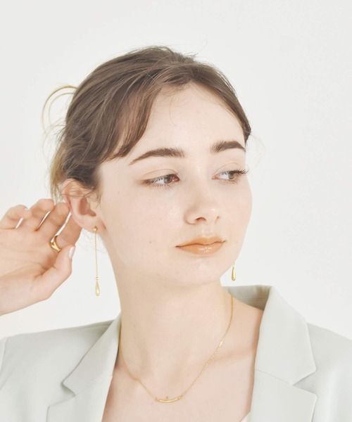 LHME(エルエイチエムイー)の「LHME ロングドロップピアス/サージカルステンレス316L(金属アレルギー対応)(ピアス(両耳用)・レディース・ゴールド/シルバー・ONE SIZE)」の9枚目の写真