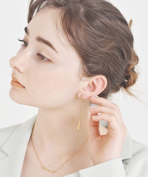 LHME(エルエイチエムイー)の「LHME ロングドロップピアス/サージカルステンレス316L(金属アレルギー対応)(ピアス(両耳用)・レディース・ゴールド/シルバー・ONE SIZE)」の8枚目の写真