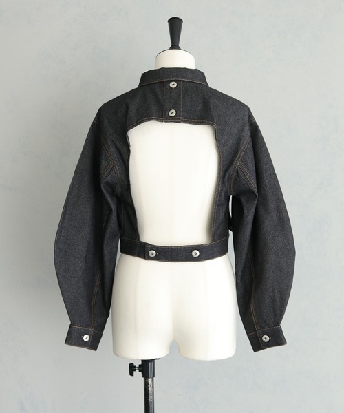 cheriella(シェリエラ)の「【cheriella】WEB限定バックオープンショートジャケット WEB LIMITED BACK OPEN SHORT JACKET(デニムジャケット・レディース・ブラック/ブラック系その他・M)」の13枚目の写真