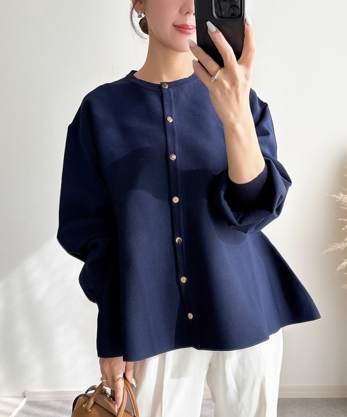 &. NOSTALGIA(アンドドットノスタルジア)の「(美香さんコラボカラー追加)【ZOZO限定】ペプラムチュニックカーデ(カーディガン/ボレロ・レディース・レッド/ホワイト/ブラック/グレー/ライトブルー/ピンク/ブラウン/グリーン/パープル/イエロー/アイボリー/ベビーピンク/ネイビー・M)」の8枚目の写真