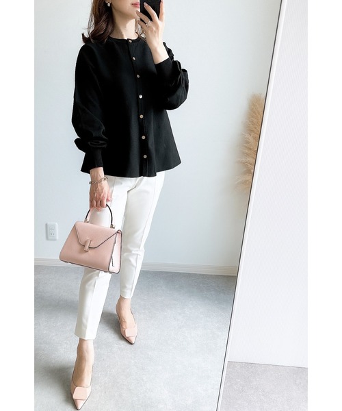 &. NOSTALGIA(アンドドットノスタルジア)の「(美香さんコラボカラー追加)【ZOZO限定】ペプラムチュニックカーデ(カーディガン/ボレロ・レディース・レッド/ホワイト/ブラック/グレー/ライトブルー/ピンク/ブラウン/グリーン/パープル/イエロー/アイボリー/ベビーピンク/ネイビー・M)」の16枚目の写真