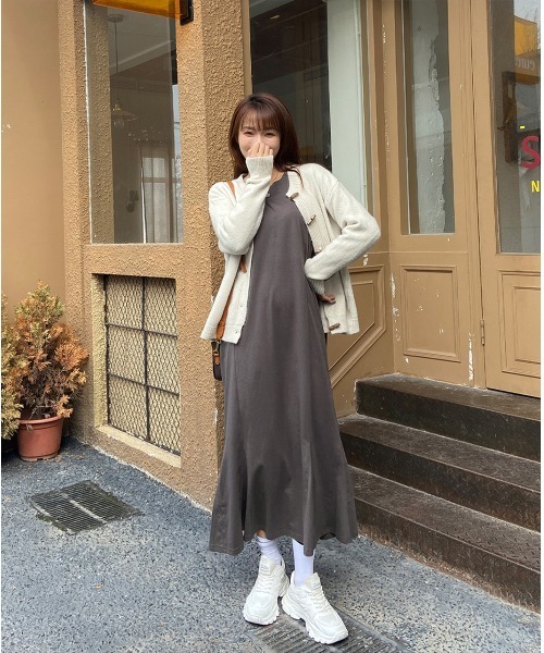 ad thie(アドティエ)の「マーメイド ロングカット ワンピース(ワンピース・レディース・ベージュ/レッド/グリーン/ブラック/チャコール・FREE)」の10枚目の写真