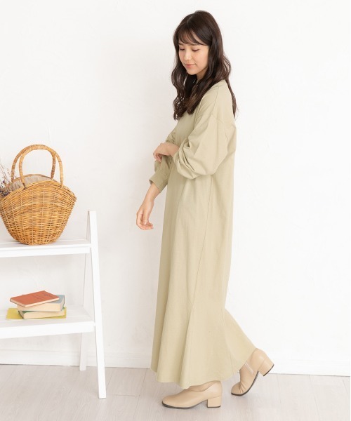 ad thie(アドティエ)の「マーメイド ロングカット ワンピース(ワンピース・レディース・ベージュ/レッド/グリーン/ブラック/チャコール・FREE)」の16枚目の写真