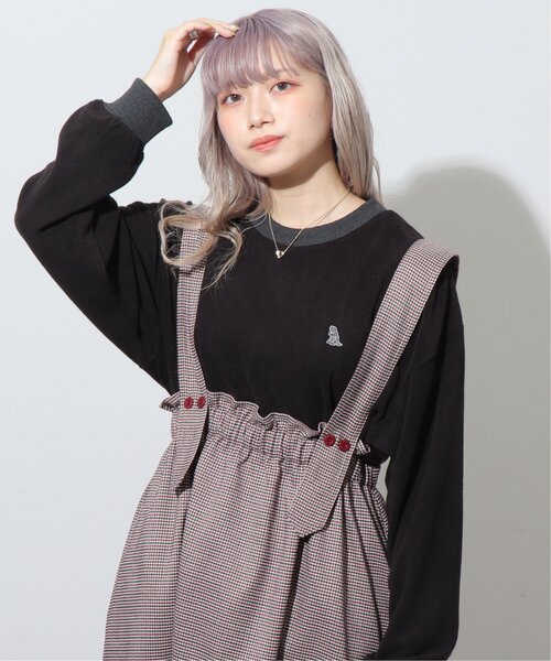 DOUBLE NAME（ダブルネーム）の「ミニ恐竜ワッペンベロアプルオーバー/ユニセックス可（スウェット・レディース・ブラック/パープル/キナリ/グレイッシュベージュ・FREE）」の3枚目の写真