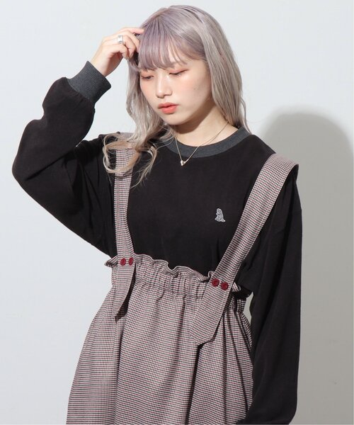 DOUBLE NAME（ダブルネーム）の「ミニ恐竜ワッペンベロアプルオーバー/ユニセックス可（スウェット・レディース・ブラック/パープル/キナリ/グレイッシュベージュ・FREE）」の5枚目の写真