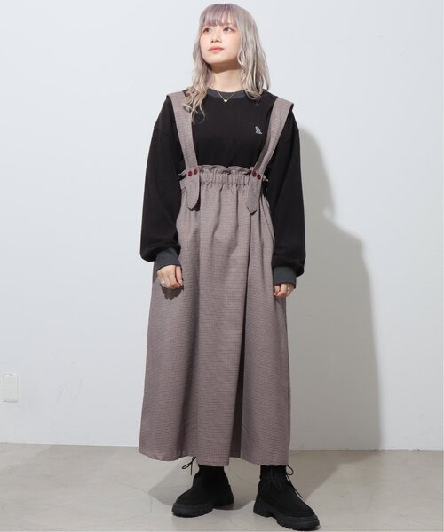 DOUBLE NAME（ダブルネーム）の「ミニ恐竜ワッペンベロアプルオーバー/ユニセックス可（スウェット・レディース・ブラック/パープル/キナリ/グレイッシュベージュ・FREE）」の7枚目の写真