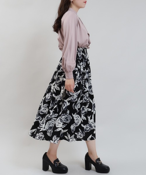 ASTORIA ODIER(アストリアオディール)の「アシメラッフルボウタイブラウス(シャツ/ブラウス・レディース・ベージュ/ホワイト×ブラック/ピンクベージュ/ホワイト・MEDIUM)」の20枚目の写真