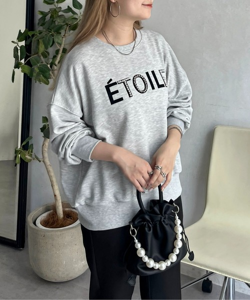 prose verse（プロズヴェール）の「パール付きフロッキーロゴ裏毛スウェット（スウェット・レディース・グレー/ブラック/オフホワイト・MEDIUM）」の3枚目の写真