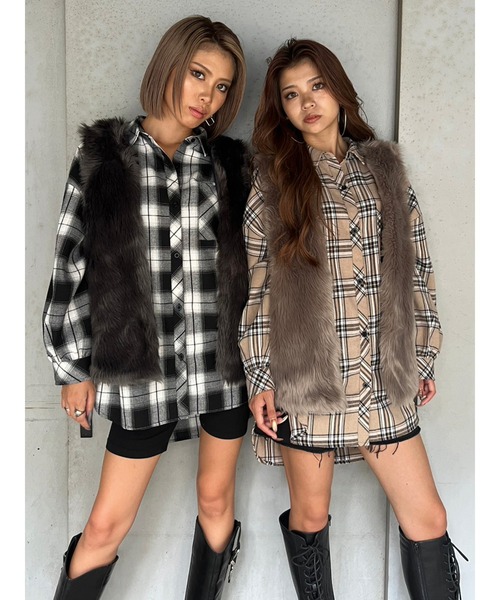 EGOIST（エゴイスト）の「シンプルフェイクファーベスト（ベスト・レディース・ライトブラウン/ダークグレー・FREE）」の8枚目の写真